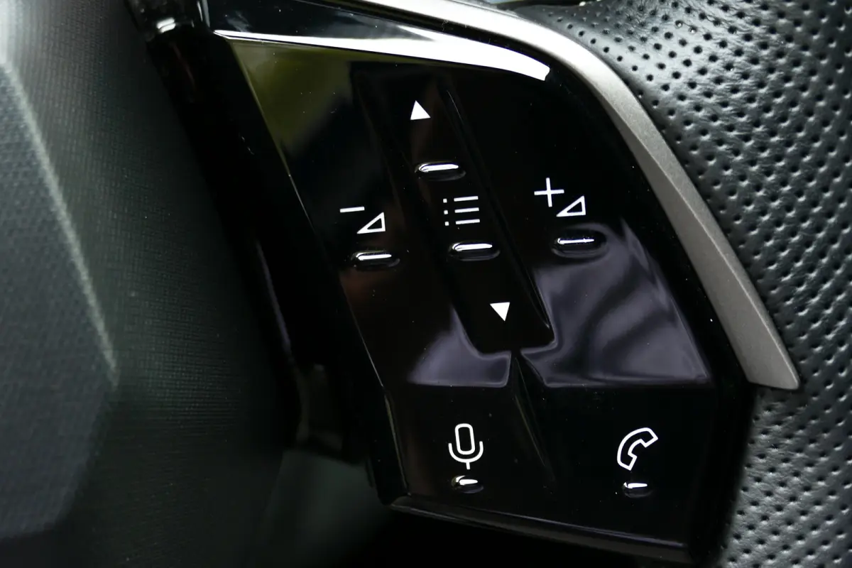 73KWH 210PK 7-ZITS GT AVANTAGE / CAMERA V+A / STOEL-STUURVERWARMING / 100% SOH / 8 JAAR GARANTIE / ELEKTR.ACHTERKLEP / FULL-LED / KEYLESS / NAV / CLIMA / PDC / BLUETOOTH / ADAPT. CRUISECONTR