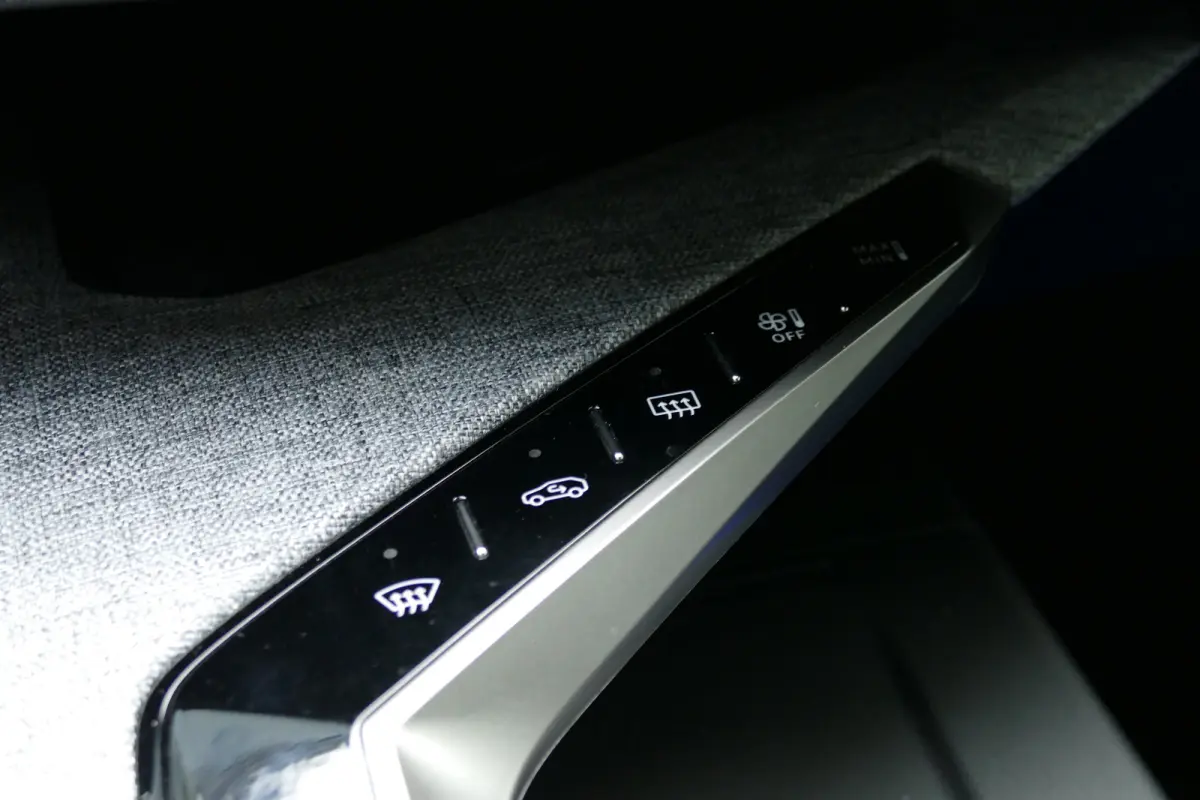 73KWH 210PK 7-ZITS GT AVANTAGE / CAMERA V+A / STOEL-STUURVERWARMING / 100% SOH / 8 JAAR GARANTIE / ELEKTR.ACHTERKLEP / FULL-LED / KEYLESS / NAV / CLIMA / PDC / BLUETOOTH / ADAPT. CRUISECONTR