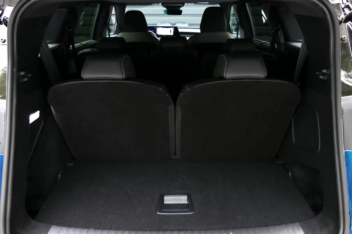 73KWH 210PK 7-ZITS GT AVANTAGE / CAMERA V+A / STOEL-STUURVERWARMING / 100% SOH / 8 JAAR GARANTIE / ELEKTR.ACHTERKLEP / FULL-LED / KEYLESS / NAV / CLIMA / PDC / BLUETOOTH / ADAPT. CRUISECONTR