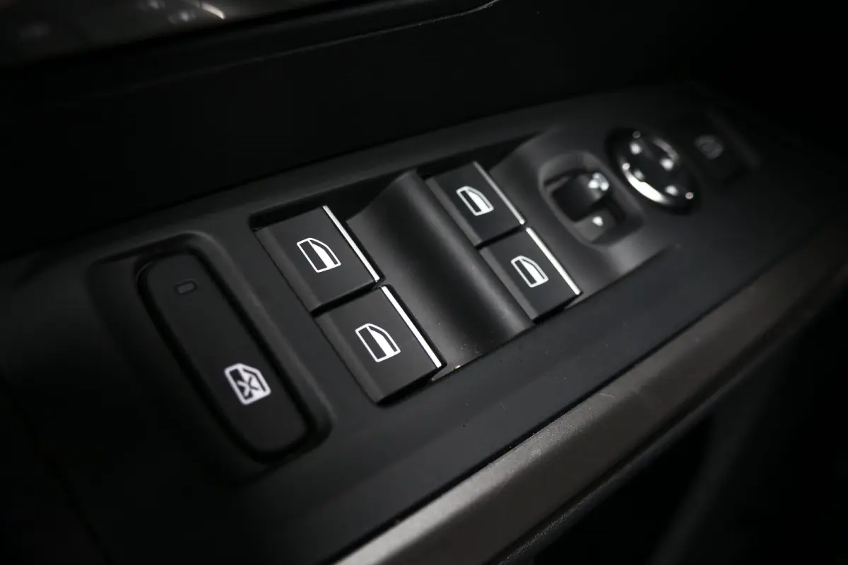73KWH 210PK 7-ZITS GT AVANTAGE / CAMERA V+A / STOEL-STUURVERWARMING / 100% SOH / 8 JAAR GARANTIE / ELEKTR.ACHTERKLEP / FULL-LED / KEYLESS / NAV / CLIMA / PDC / BLUETOOTH / ADAPT. CRUISECONTR