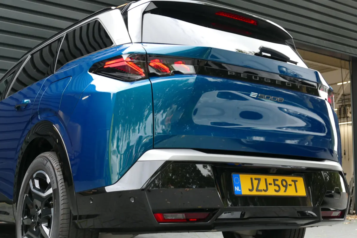 73KWH 210PK 7-ZITS GT AVANTAGE / CAMERA V+A / STOEL-STUURVERWARMING / 100% SOH / 8 JAAR GARANTIE / ELEKTR.ACHTERKLEP / FULL-LED / KEYLESS / NAV / CLIMA / PDC / BLUETOOTH / ADAPT. CRUISECONTR