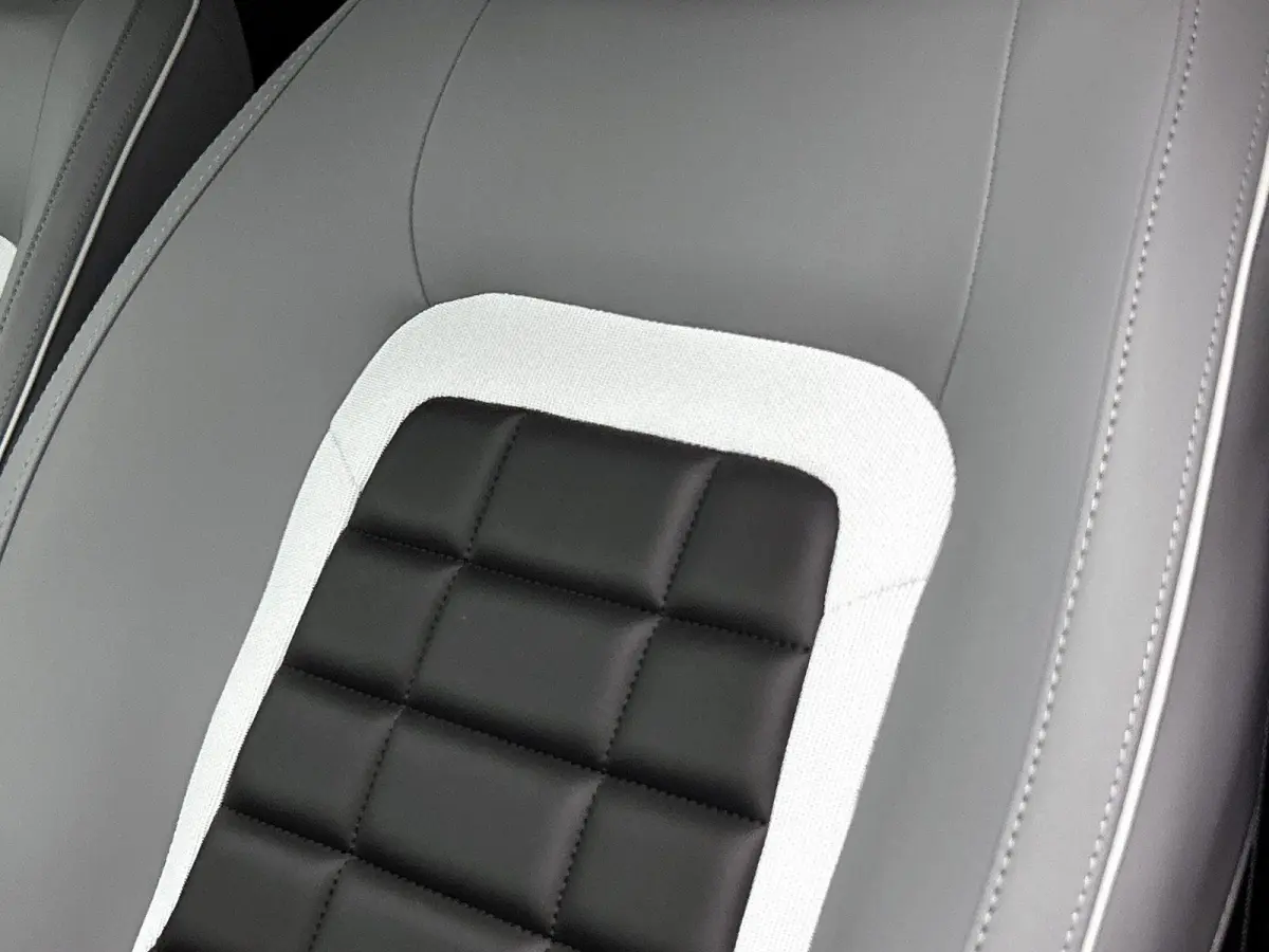 Max Hybrid 145pk Automaat | ACCU 98% |Lage kilometerstand! | Navigatie | 360° Camera | Climate control | Adaptieve Cruise control | Parkeersensoren v+a | Head-up display | Keyless | Dodehoe