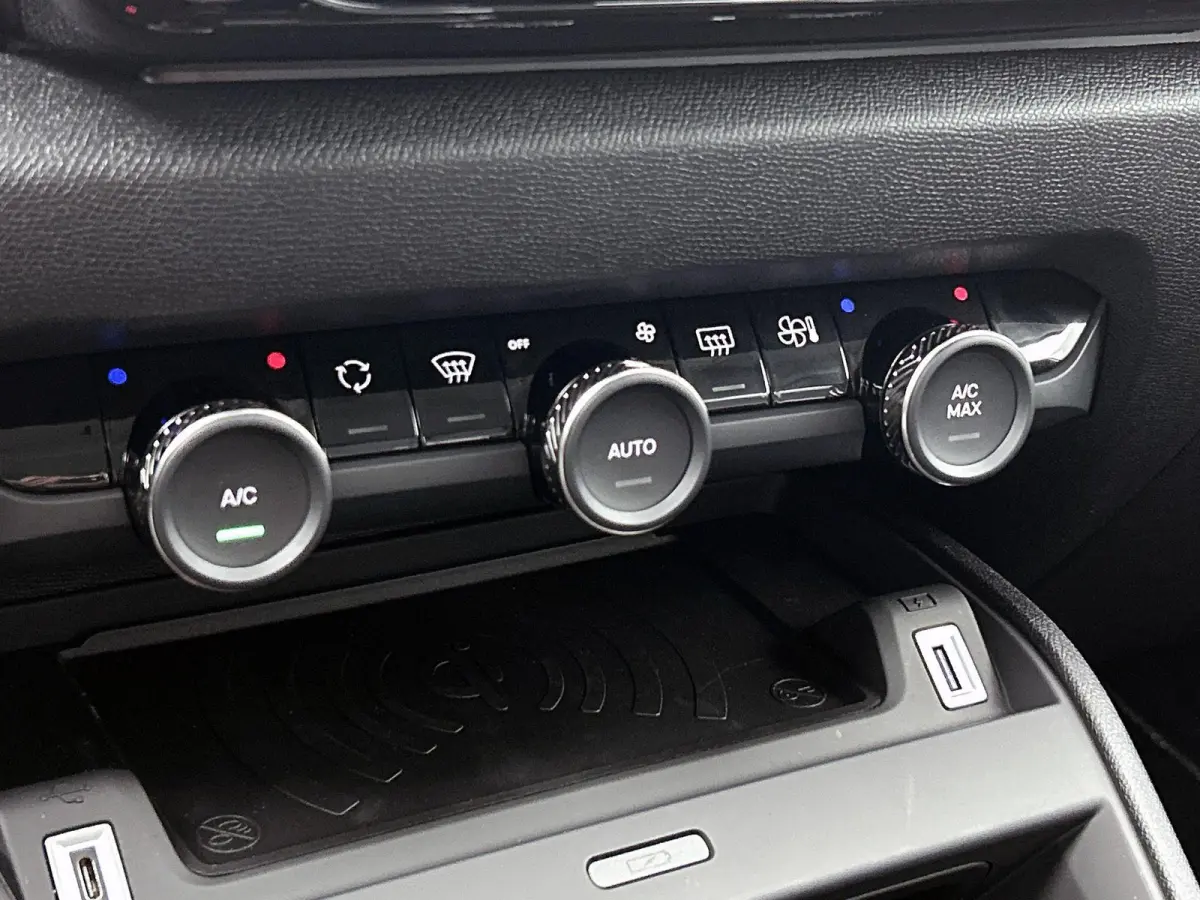 Max Hybrid 145pk Automaat | ACCU 98% |Lage kilometerstand! | Navigatie | 360° Camera | Climate control | Adaptieve Cruise control | Parkeersensoren v+a | Head-up display | Keyless | Dodehoe