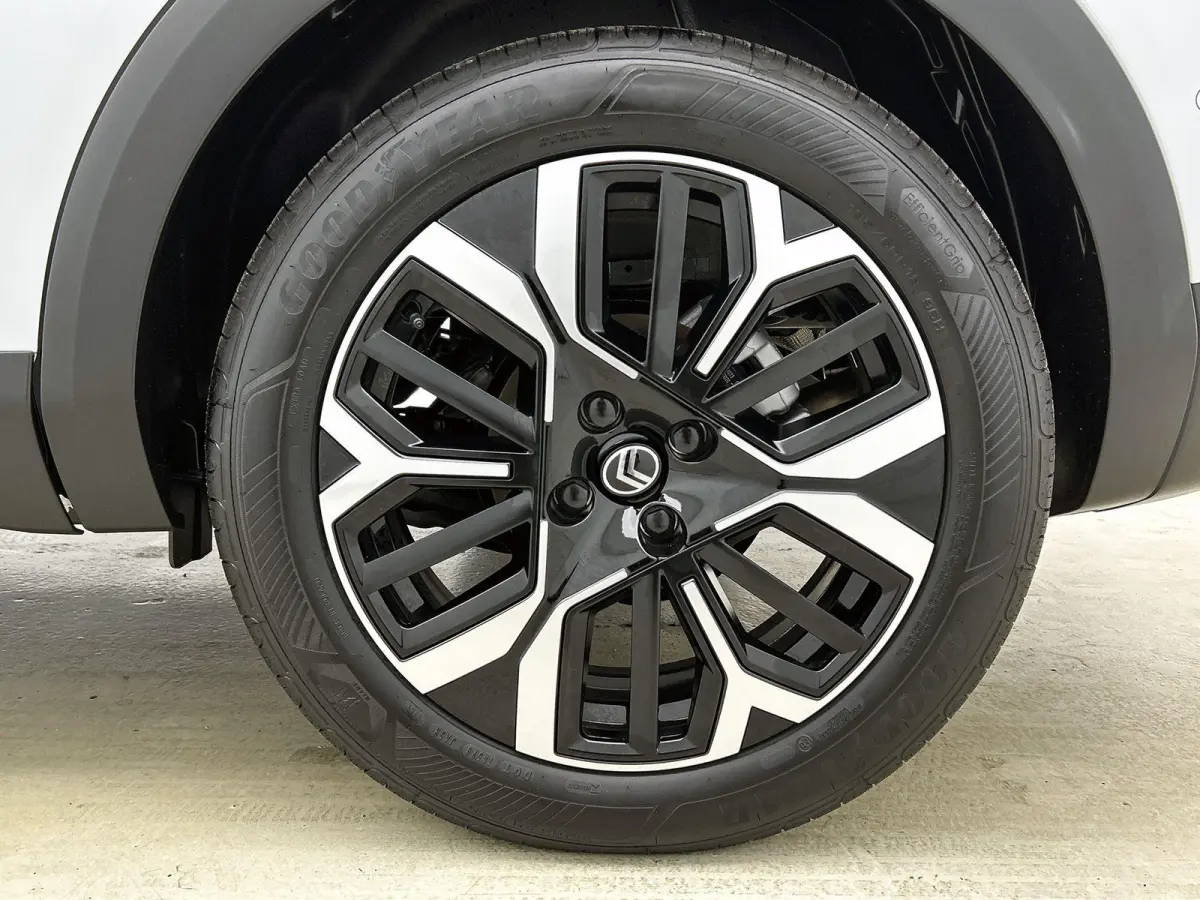 Max Hybrid 145pk Automaat | ACCU 98% |Lage kilometerstand! | Navigatie | 360° Camera | Climate control | Adaptieve Cruise control | Parkeersensoren v+a | Head-up display | Keyless | Dodehoe