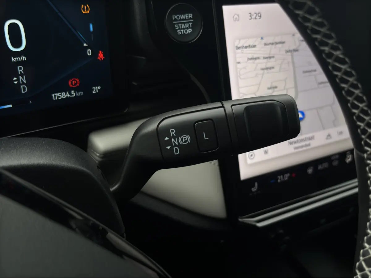 44 kWh 168pk | Apple Carplay | Camera | Stoelverwarming | Org. NL | Cruise Control