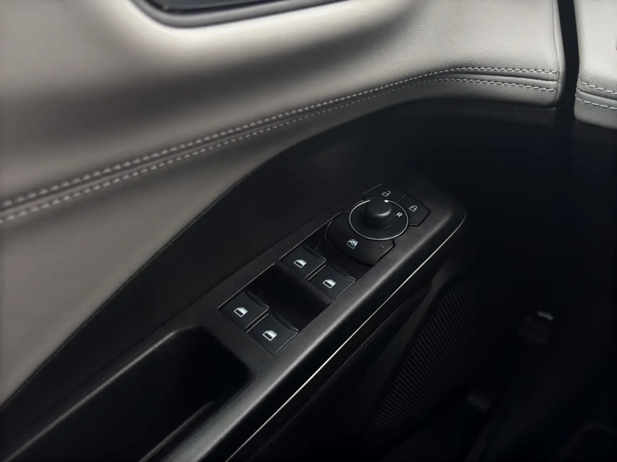 44 kWh 168pk | Apple Carplay | Camera | Stoelverwarming | Org. NL | Cruise Control