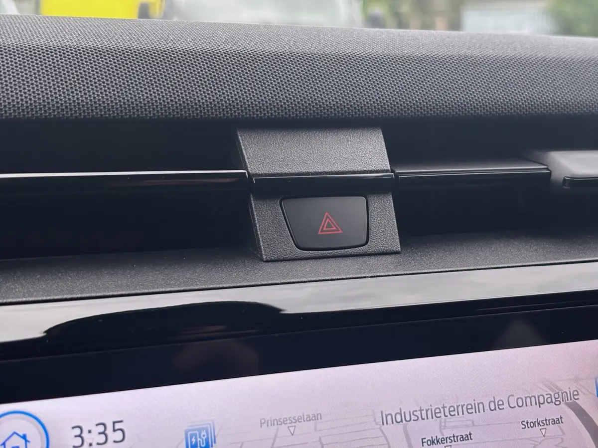 44 kWh 168pk | Apple Carplay | Camera | Stoelverwarming | Org. NL | Cruise Control