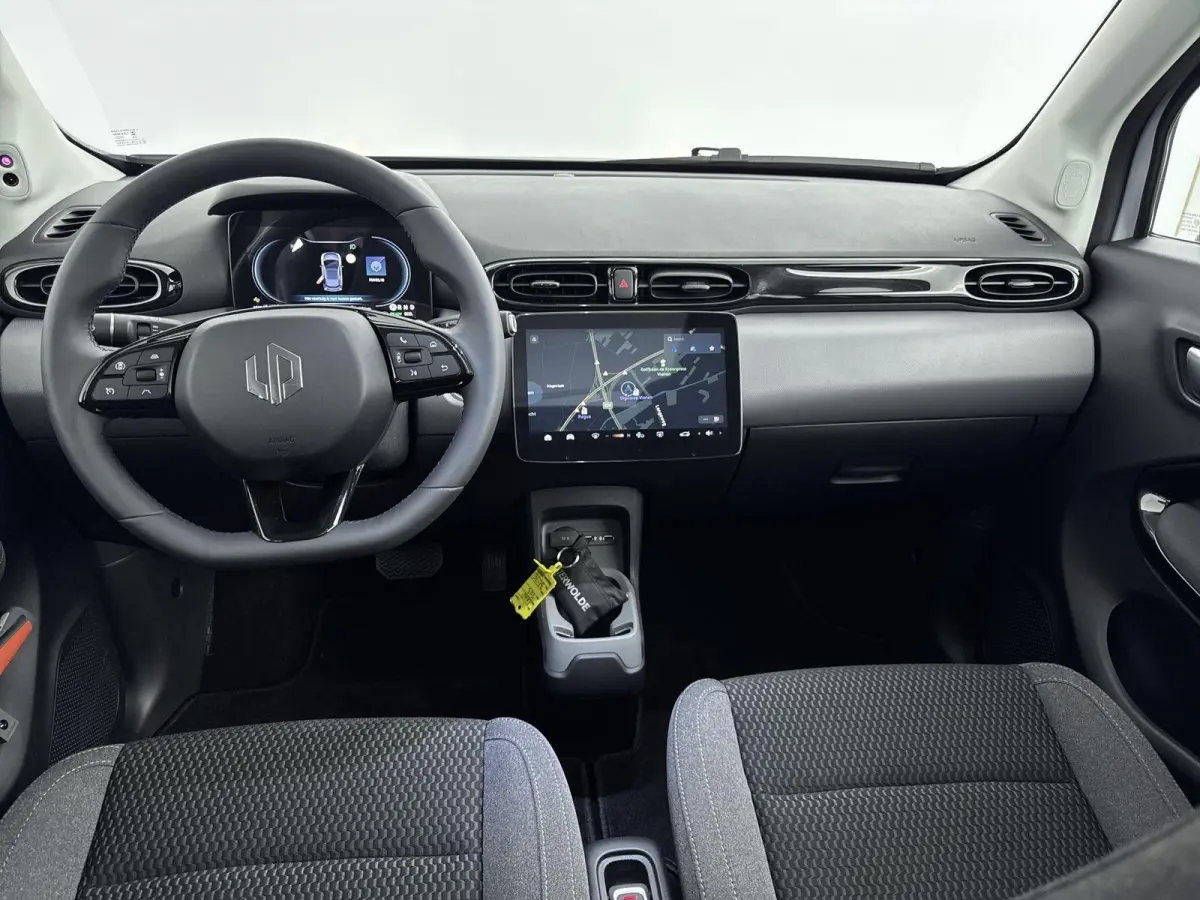 Design 37.3 kWh 95pk | 265km WLTP Actieradius | Navigatie | Panoramadak | Achteruitrijcamera | Adaptieve Cruise Control | Climate Control | Parkeersensoren | Bluetooth | Keyless start | Voll