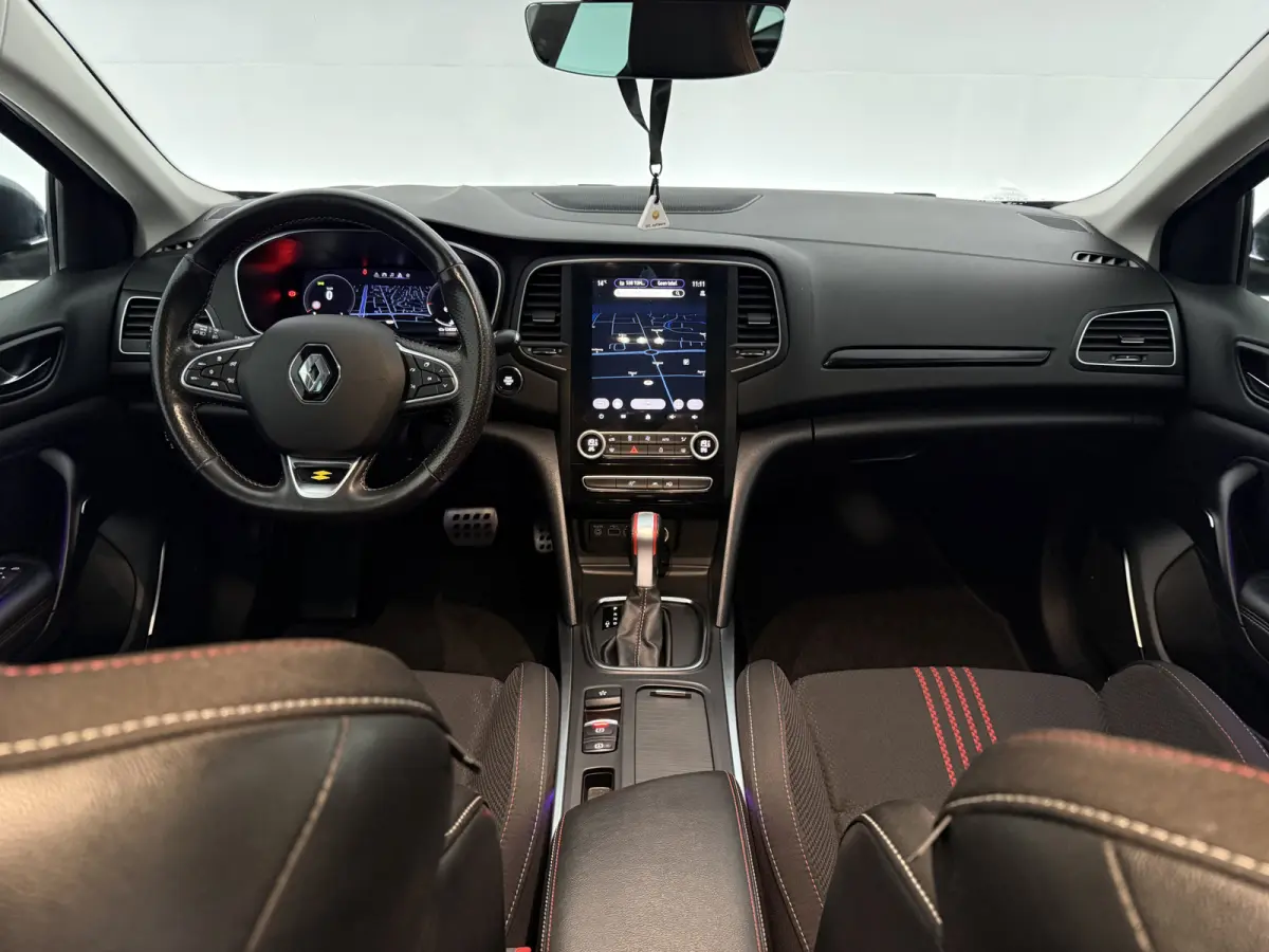 1.3 TCe 160PK R.S. Line | Camera | Bose | Virtual | Trekhaak | Carplay | Sfeer | Cruise | LED | Navi | NAP