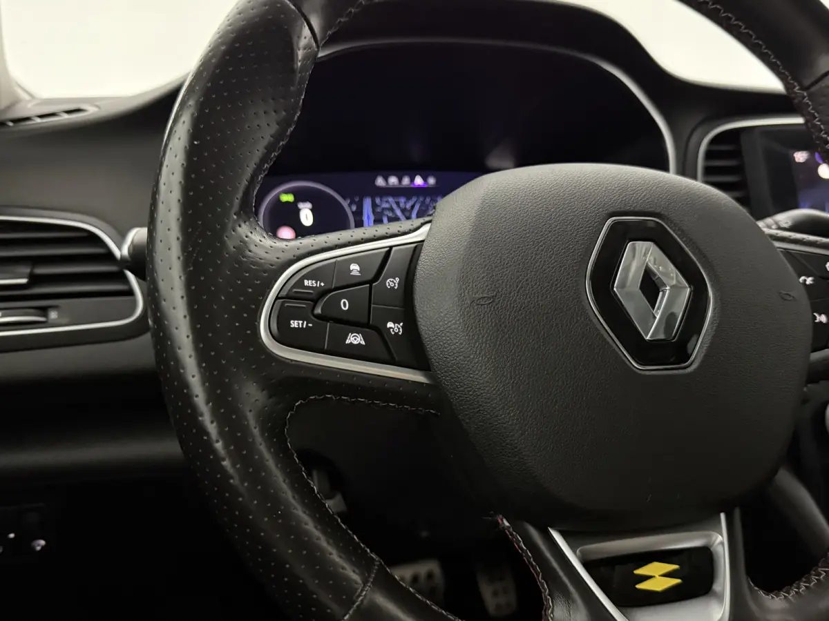 1.3 TCe 160PK R.S. Line | Camera | Bose | Virtual | Trekhaak | Carplay | Sfeer | Cruise | LED | Navi | NAP