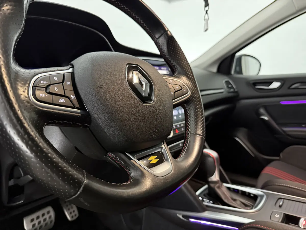 1.3 TCe 160PK R.S. Line | Camera | Bose | Virtual | Trekhaak | Carplay | Sfeer | Cruise | LED | Navi | NAP