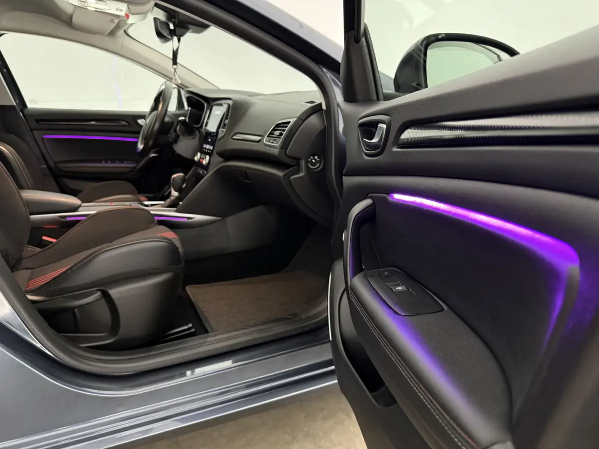 1.3 TCe 160PK R.S. Line | Camera | Bose | Virtual | Trekhaak | Carplay | Sfeer | Cruise | LED | Navi | NAP