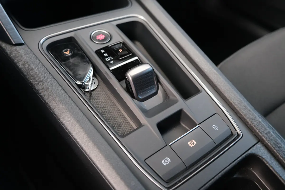 1.4 e-Hybrid VZ 245PK Navi Camera Carplay