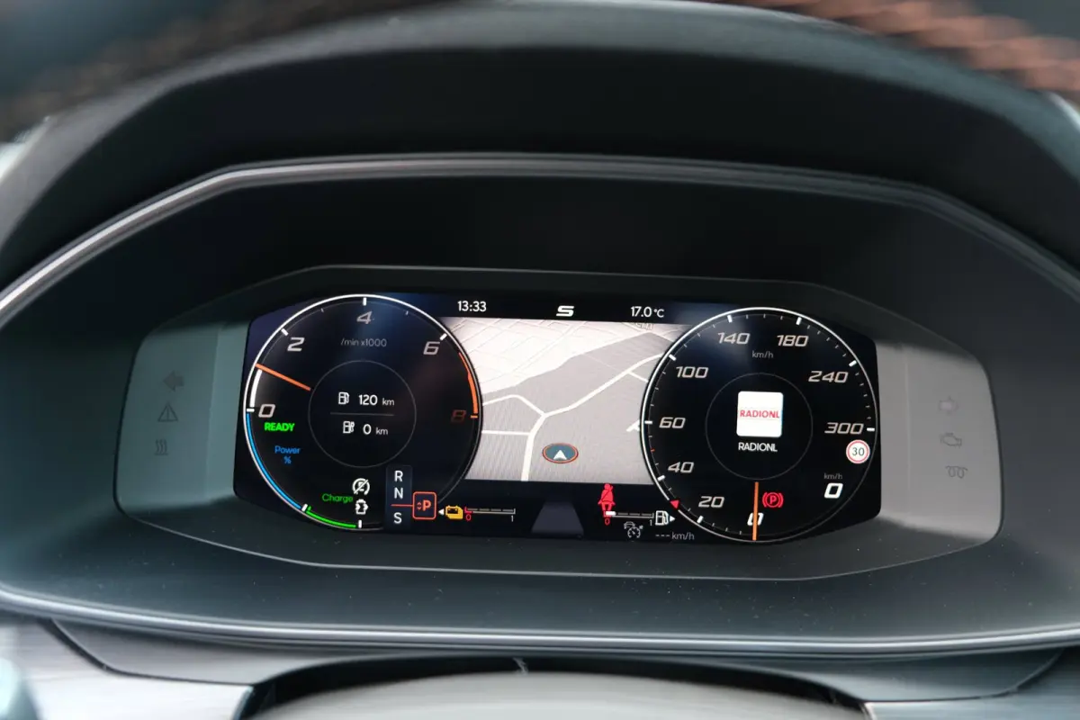 1.4 e-Hybrid VZ 245PK Navi Camera Carplay