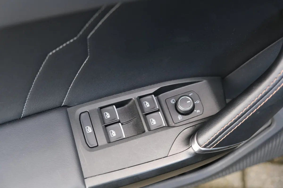 1.4 e-Hybrid VZ 245PK Navi Camera Carplay