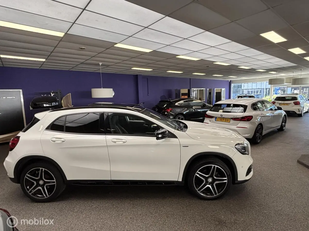 200 Premium Plus AMG Edition