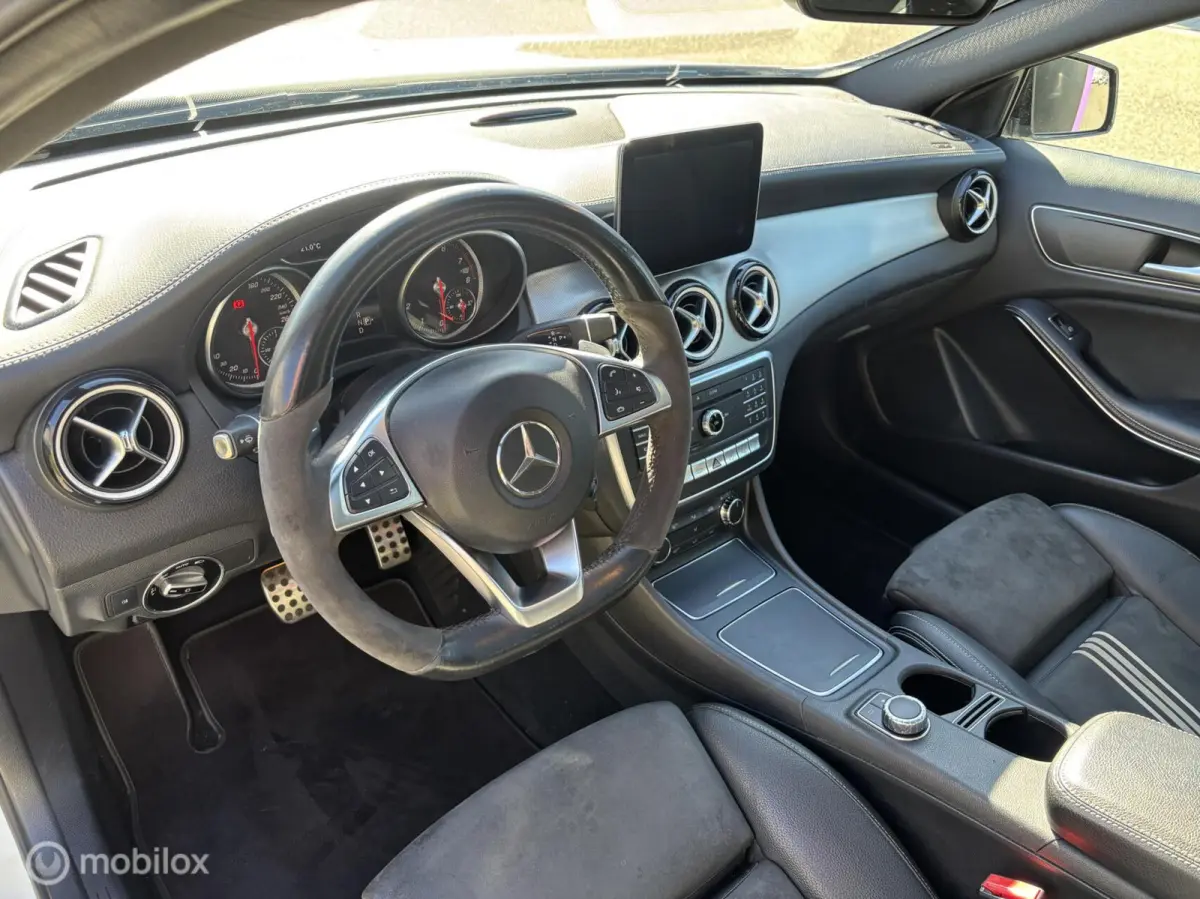 200 Premium Plus AMG Edition