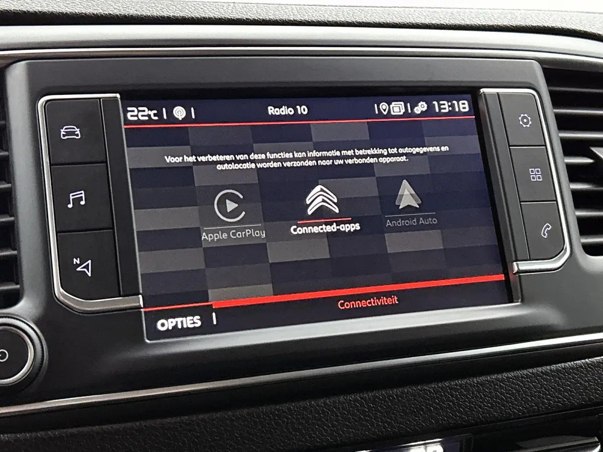 Club M 120pk BlueHDI Automaat | Navigatie | Camera achter | Trekhaak | 3-zitplaatsen | Cruise control | Apple Carplay en Android auto