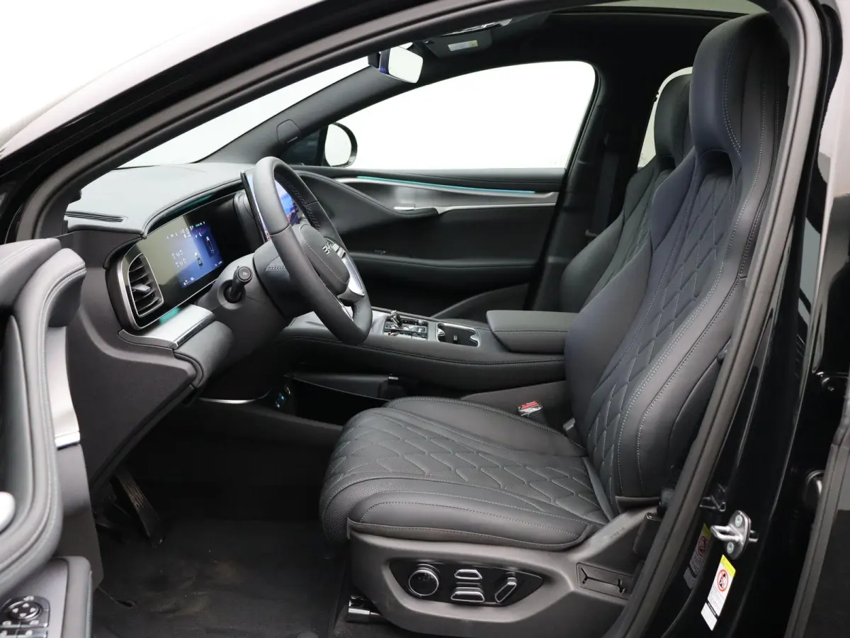 Comfort 82.5 kWh | Rijklaar | 482km WLTP | Panoramadak | Dynaudio | Lederen Bekleding |