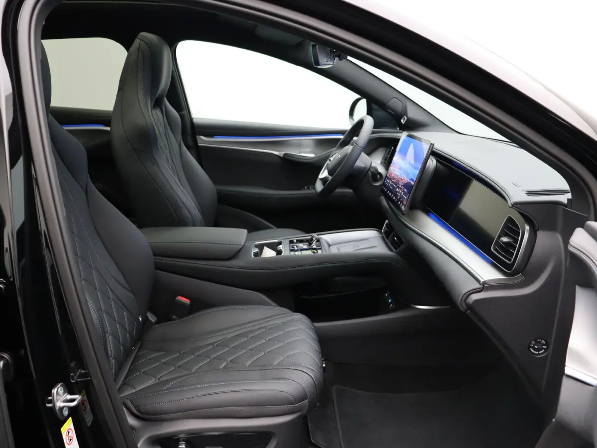 Comfort 82.5 kWh | Rijklaar | 482km WLTP | Panoramadak | Dynaudio | Lederen Bekleding |