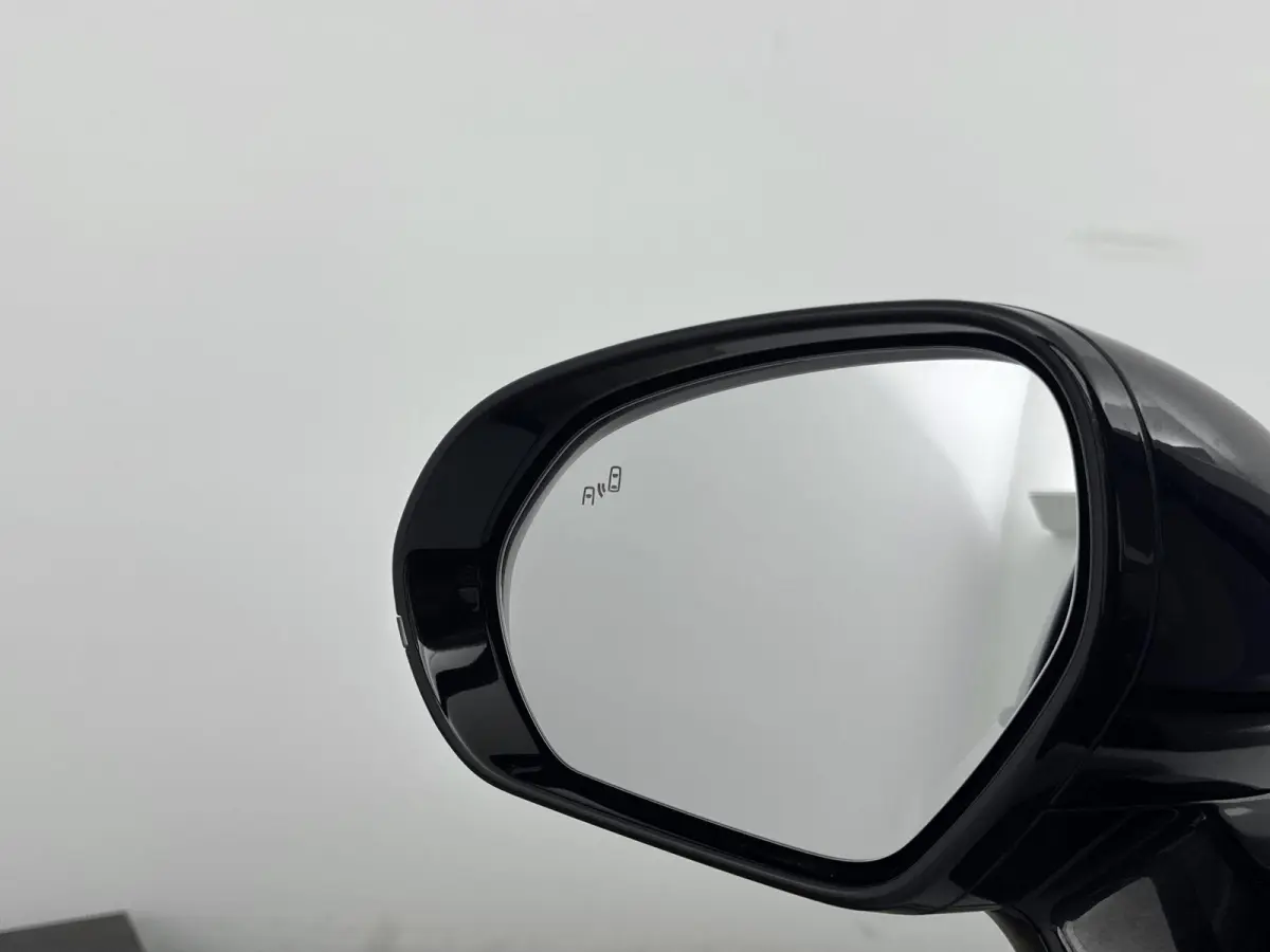 Design 69.9 kWh 218pk | 420km WLTP Actieradius | Navigatie | Panoramadak | 360° Camera | Stoel- en stuurverwarming | Lederen elektrisch verstelbare en geventileerde stoelen | Elektrische ac