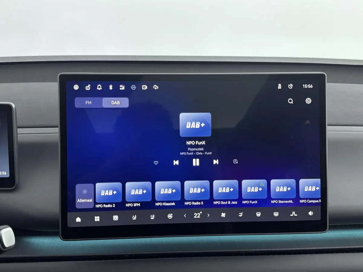 Design 69.9 kWh 218pk | 420km WLTP Actieradius | Navigatie | Panoramadak | 360° Camera | Stoel- en stuurverwarming | Lederen elektrisch verstelbare en geventileerde stoelen | Elektrische ac