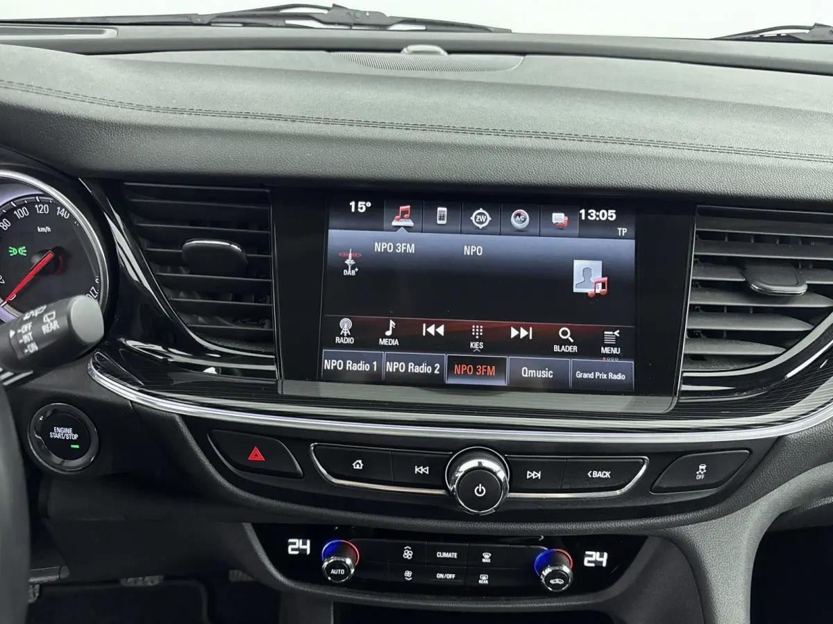 1.5 Turbo Business Executive | Cruise Control | Achteruitrijcamera | Trekhaak | Climate Control | Apple CarPlay/Android Auto |