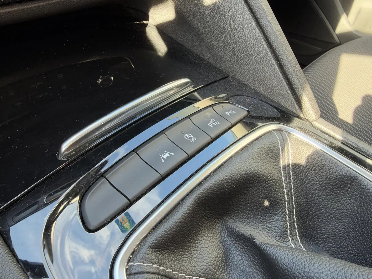 1.5 Turbo Business Executive | Cruise Control | Achteruitrijcamera | Trekhaak | Climate Control | Apple CarPlay/Android Auto |