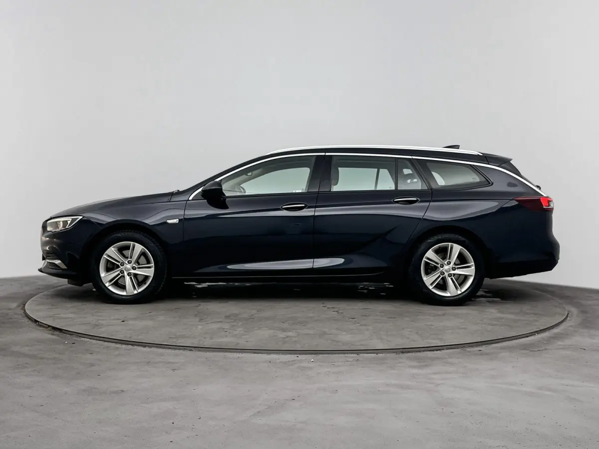 1.5 Turbo Business Executive | Cruise Control | Achteruitrijcamera | Trekhaak | Climate Control | Apple CarPlay/Android Auto |