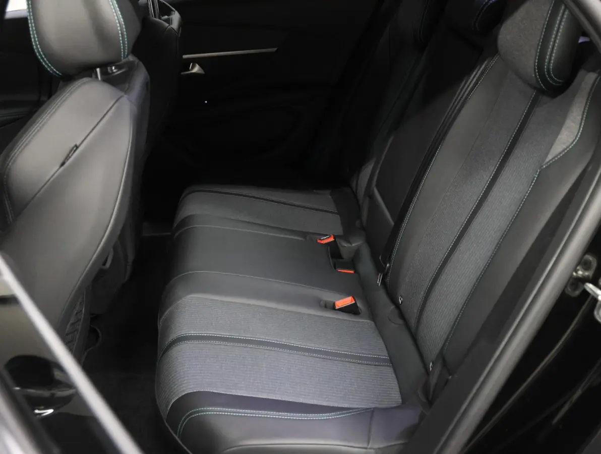 1.2 130PK Allure Pack Business | 1ste eigenaar | AUTOMAAT | Navigatie | Dodehoekdetectie | Camera | LMV | Adaptief Cruise Control | AppleCarPlay/AndroidAuto | Climate Control | Virt.Cockpit 