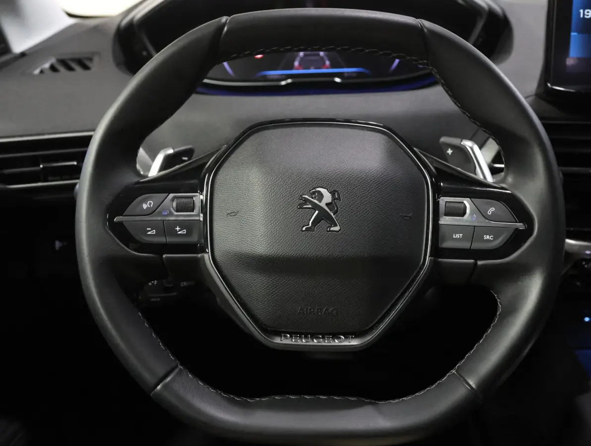 1.2 130PK Allure Pack Business | 1ste eigenaar | AUTOMAAT | Navigatie | Dodehoekdetectie | Camera | LMV | Adaptief Cruise Control | AppleCarPlay/AndroidAuto | Climate Control | Virt.Cockpit 