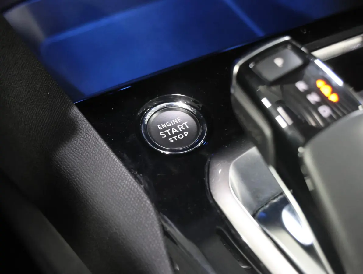 1.2 130PK Allure Pack Business | 1ste eigenaar | AUTOMAAT | Navigatie | Dodehoekdetectie | Camera | LMV | Adaptief Cruise Control | AppleCarPlay/AndroidAuto | Climate Control | Virt.Cockpit 