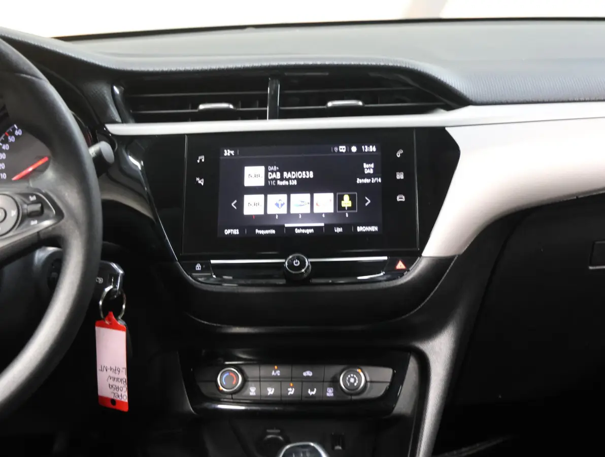 1.2 75PK Edition | 1ste eigenaar | Navigatie | Airco | Bluetooth | Cruise Control | 16"LMV | AppleCarPlay/AndroidAuto | DAB Radio | Isofix | Parkeersensoren |