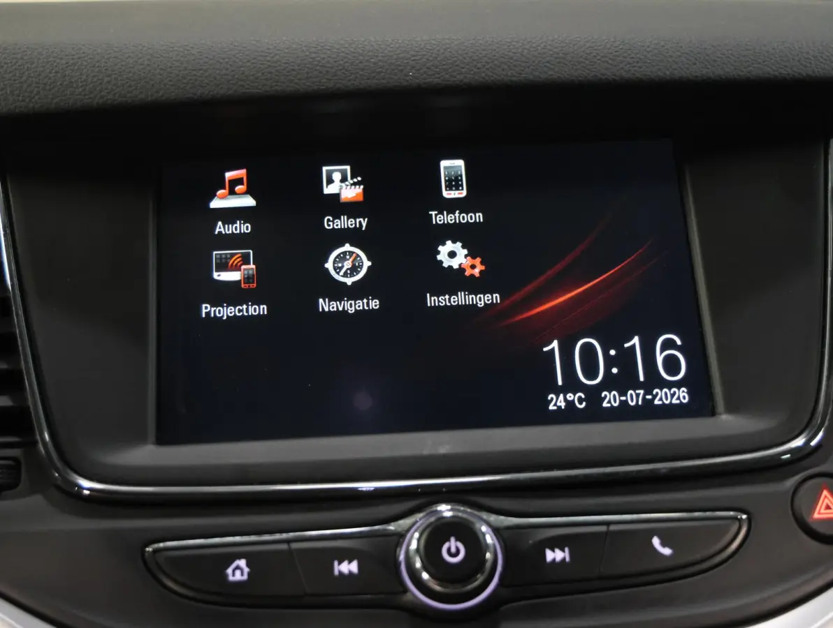 ST 105PK 120 Jaar Edition | 1ste eigenaar | Camera | Trekhaak | AppleCarPlay/Android | Armsteun | AGR stoelen | Navigatie | Climate Control | Cruise Control | Isofix | Privacy Glass | Parkee