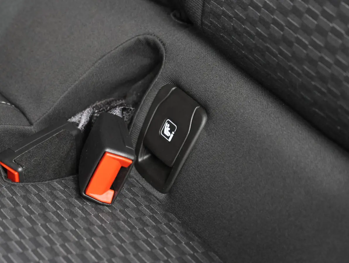 ST 105PK 120 Jaar Edition | 1ste eigenaar | Camera | Trekhaak | AppleCarPlay/Android | Armsteun | AGR stoelen | Navigatie | Climate Control | Cruise Control | Isofix | Privacy Glass | Parkee