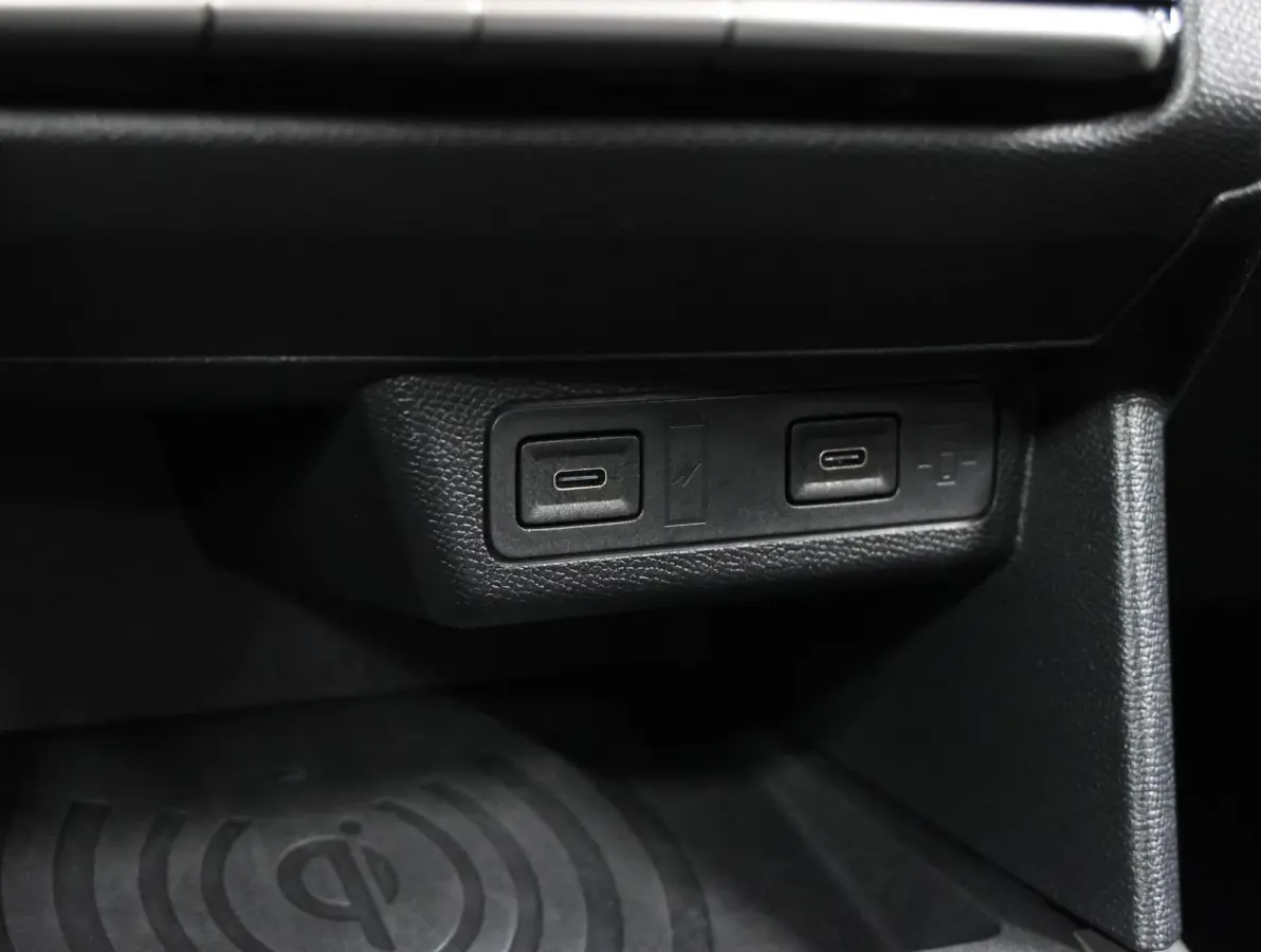 GS 44 kWh 113PK | 1ste eigenaar | ACCU 95% | AppleCarPlay/AndroidAuto | Armsteun | Navigatie | Cruise Control | Climate Control | FULL LED | Camera | Isofix | Privacy Glass | DAB Radio |