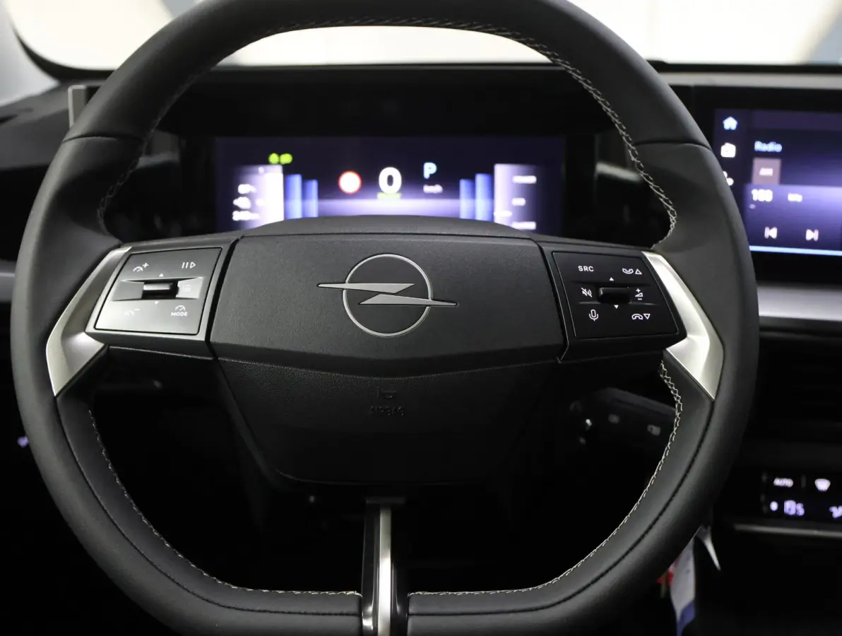 GS 44 kWh 113PK | 1ste eigenaar | ACCU 95% | AppleCarPlay/AndroidAuto | Armsteun | Navigatie | Cruise Control | Climate Control | FULL LED | Camera | Isofix | Privacy Glass | DAB Radio |