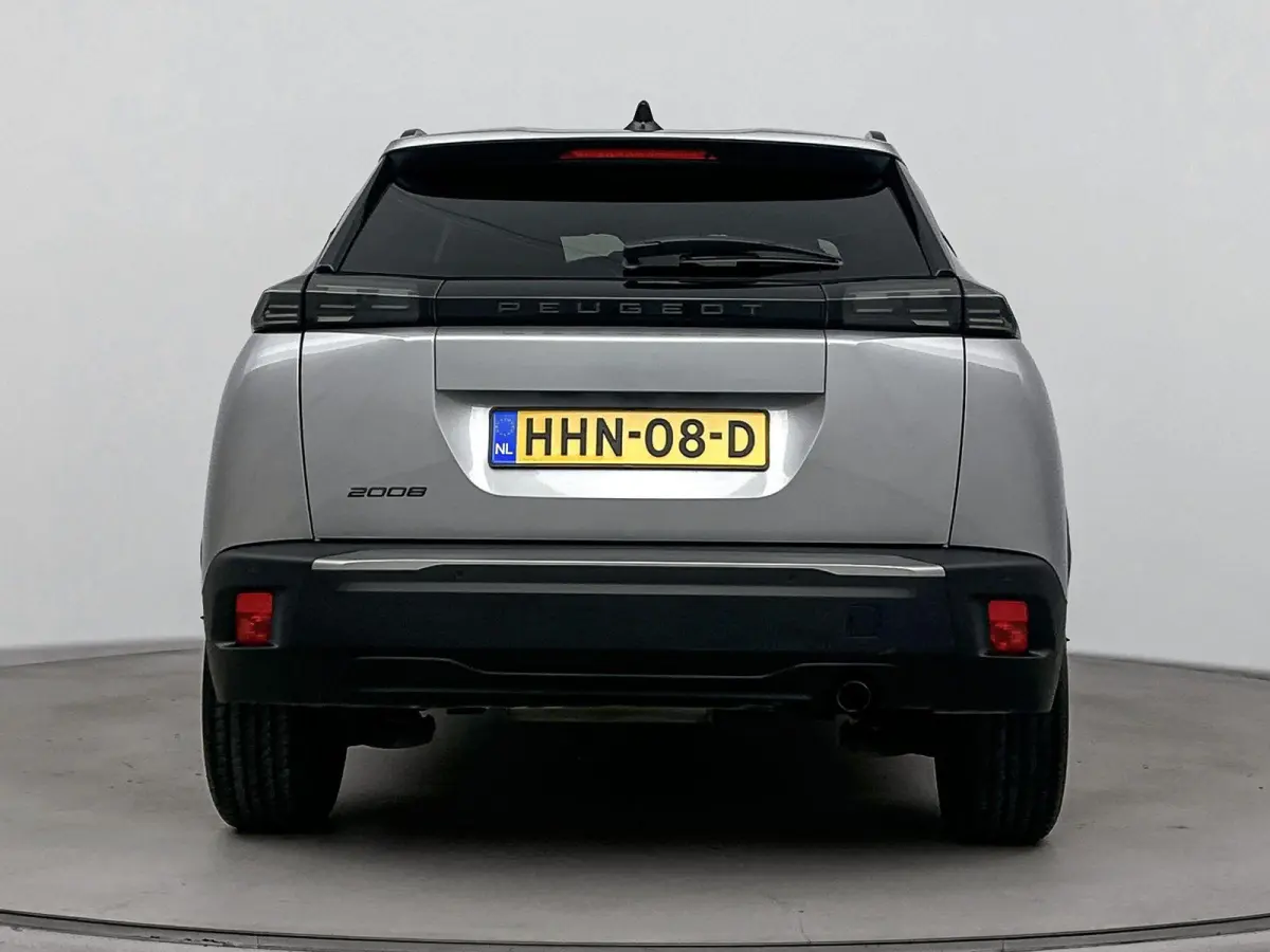 SUV 100pk Allure | Navigatie | Parkeersensoren | Volledig Digitaal instrumentenpaneel | Draadloos Carplay