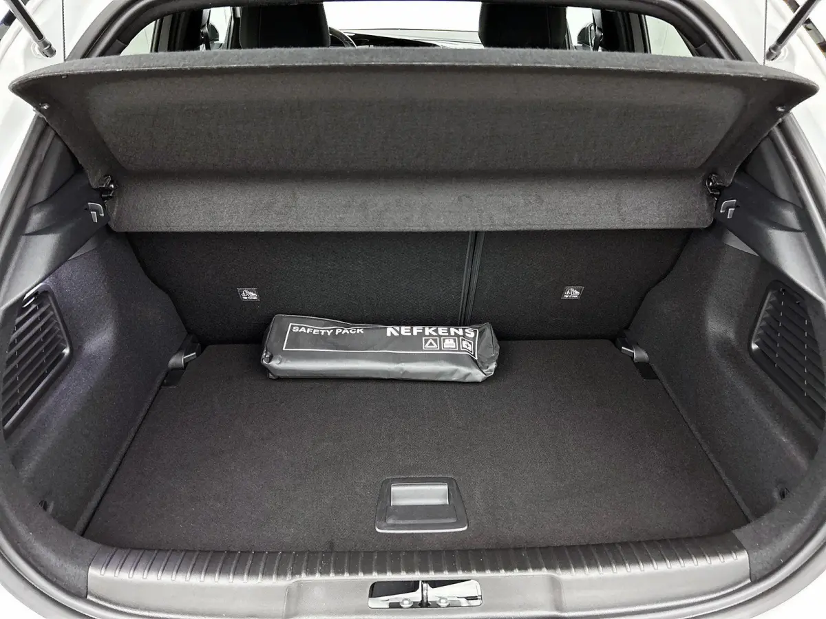 1.2 130pk Ultimate Automaat | Navigatie | Climate Control | Adaptieve Cruise Control | Achteruitrijcamera | Stoelmassage | LED Koplampen | Keyless Entry/Start | Verwarmbare Voorstoelen/Stuur
