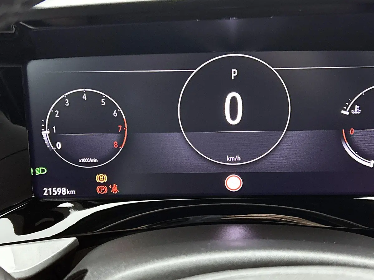 1.2 130pk Ultimate Automaat | Navigatie | Climate Control | Adaptieve Cruise Control | Achteruitrijcamera | Stoelmassage | LED Koplampen | Keyless Entry/Start | Verwarmbare Voorstoelen/Stuur