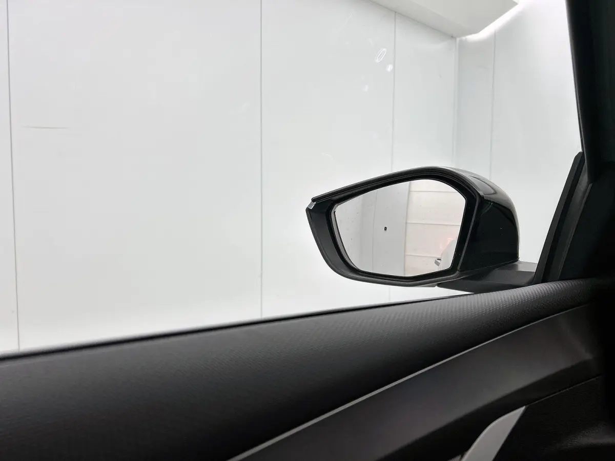 180pk Hybrid Edition ACCU 97% | 1ste eigenaar | Stuur/stoelverwarming | Camera | LED lampen | Navigatie | AUTOMAAT