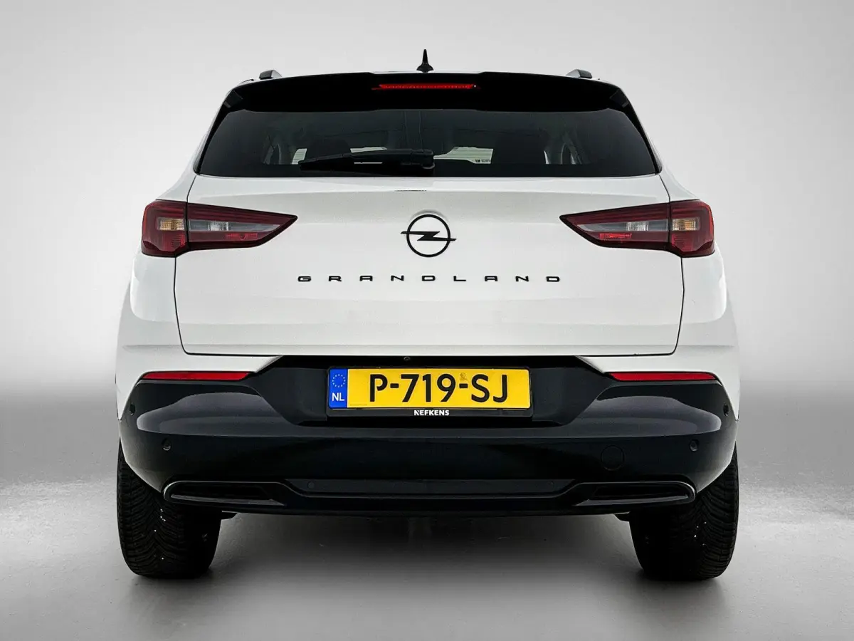 225pk Plug-In Hybrid GS Line Accu 93% | 1ste eigenaar | Stuur/voorruit/stoelverwarming | Camera | 18"LMV | AGR stoelen | AUTOMAAT