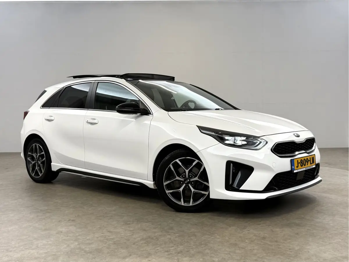 1.0 T-GDi GT-Line | Pano | Virtual | Camera | Carplay | Clima | Winterpack | NAP