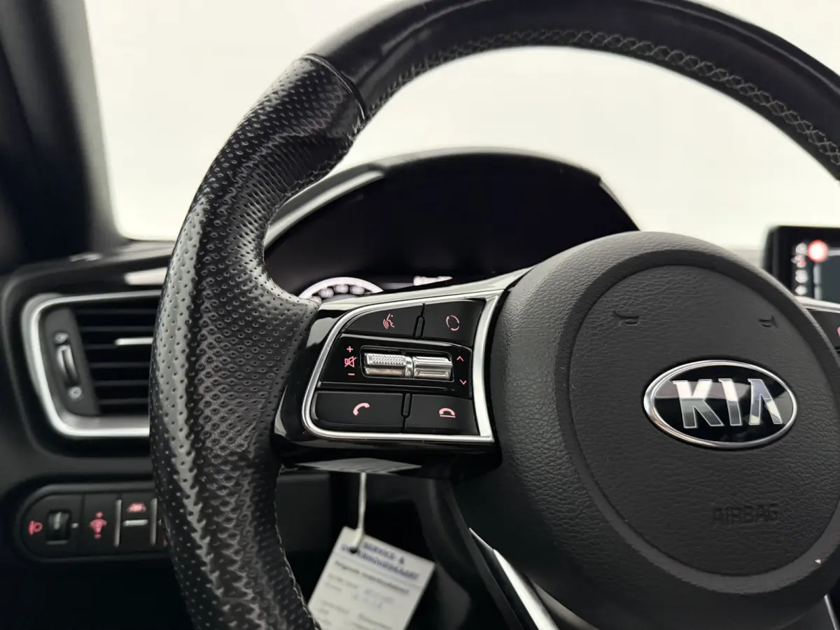 1.0 T-GDi GT-Line | Pano | Virtual | Camera | Carplay | Clima | Winterpack | NAP