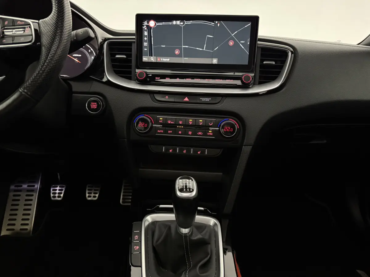 1.0 T-GDi GT-Line | Pano | Virtual | Camera | Carplay | Clima | Winterpack | NAP