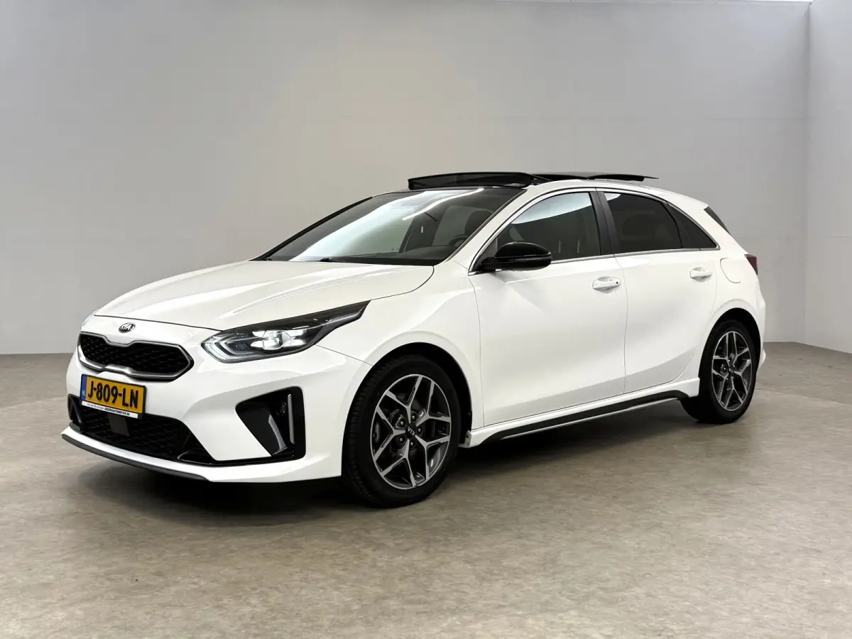 1.0 T-GDi GT-Line | Pano | Virtual | Camera | Carplay | Clima | Winterpack | NAP