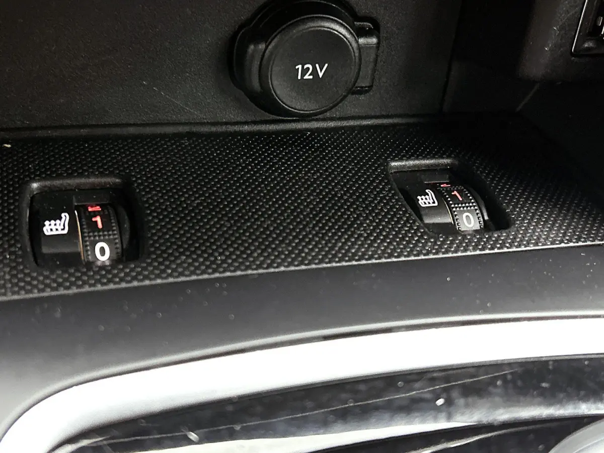Blue Lease GT 130pk Automaat | Navigatie | Achteruitrijcamera | Full LED koplampen | Adaptieve Cruise Control | Keyless | Sportstoelen Leder/Alcantara verwarmd+massage | Climate Control | Pa