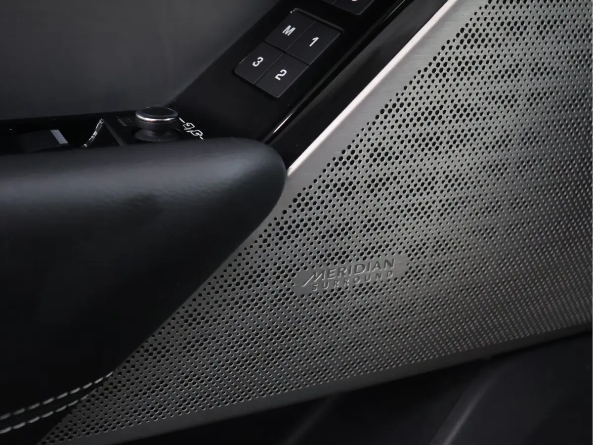 2.0 I4 Turbo AWD SE [SCHUIFKANTELDAK, APPLE CARPLAY, ANDROID, MERIDIAN SURROUND SOUND SYSTEM, STOELVERWARMING, MEMORY SEATS, CRUISE CONTROL, DIGITAL DASH, HEADUP DISPLAY, CAMERA, LEDER, ELEK