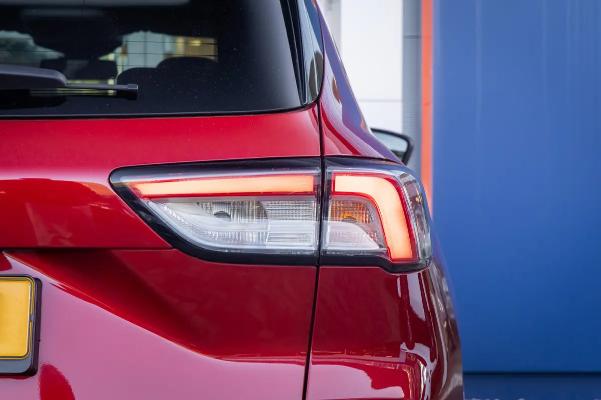 2.5 PHEV Vignale | Pano | Trekhaak | Leder | Memory | B&O | Head-up | Cruise adaptief | Stuur/stoel/voorruit verwarming | Camera | Achteruitrijcamera | Apple Carplay/Android Auto|telefoonint
