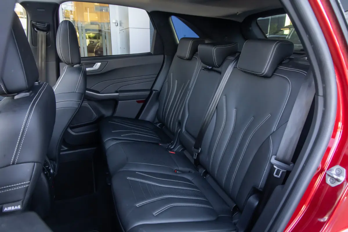 2.5 PHEV Vignale | Pano | Trekhaak | Leder | Memory | B&O | Head-up | Cruise adaptief | Stuur/stoel/voorruit verwarming | Camera | Achteruitrijcamera | Apple Carplay/Android Auto|telefoonint